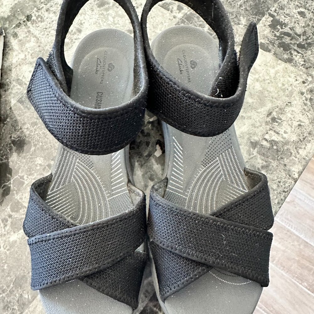 Clark Side Stepper Cushion Soft Black sandals with Velcro closure